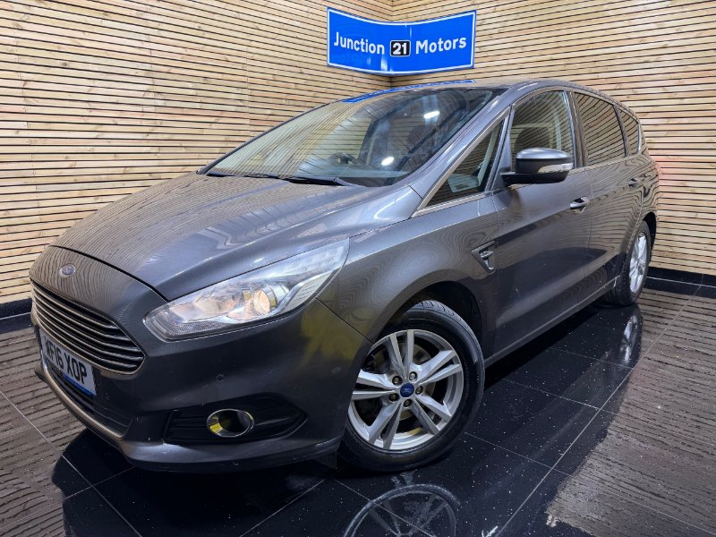 Grey Ford S-Max 2.0 TDCi Titanium MPV 5dr Diesel Manual Euro 6 s/s 150 ps