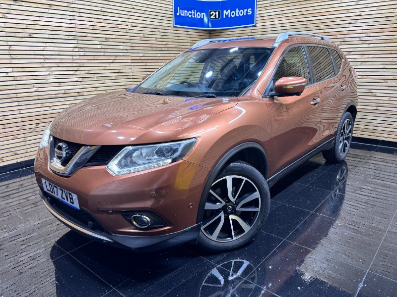 Orange 2017 Nissan X-Trail 2.0 dCi Tekna SUV 5dr Diesel XTRON 4WD Euro 6 s/s 177 ps in Weston-Super-Mare